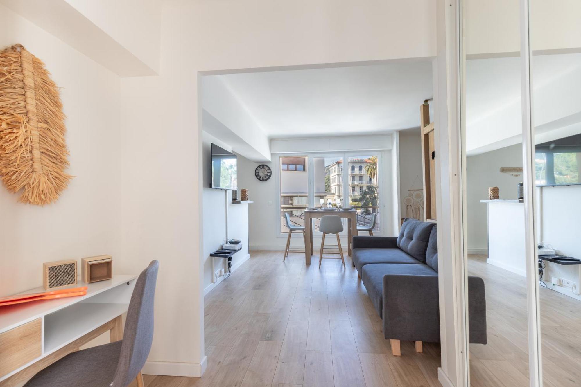 Appartamento La Chic Riviera - Clim - Wifi - Croisette Cannes Esterno foto
