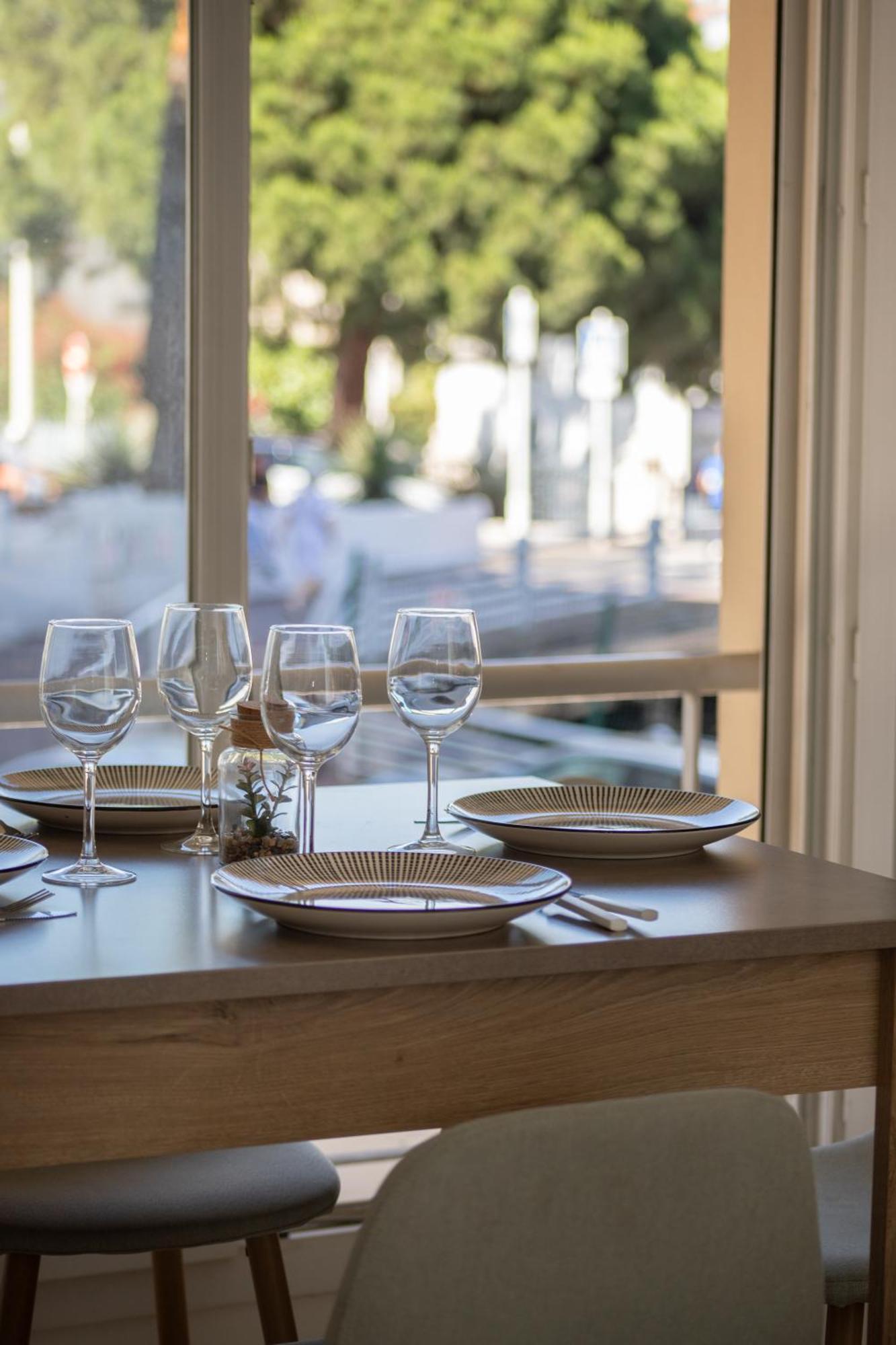 Appartamento La Chic Riviera - Clim - Wifi - Croisette Cannes Esterno foto